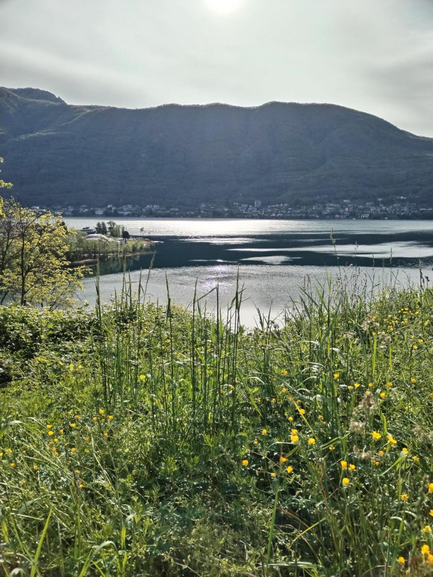 Un Balcone Sul Lago Оменья Екстер'єр фото