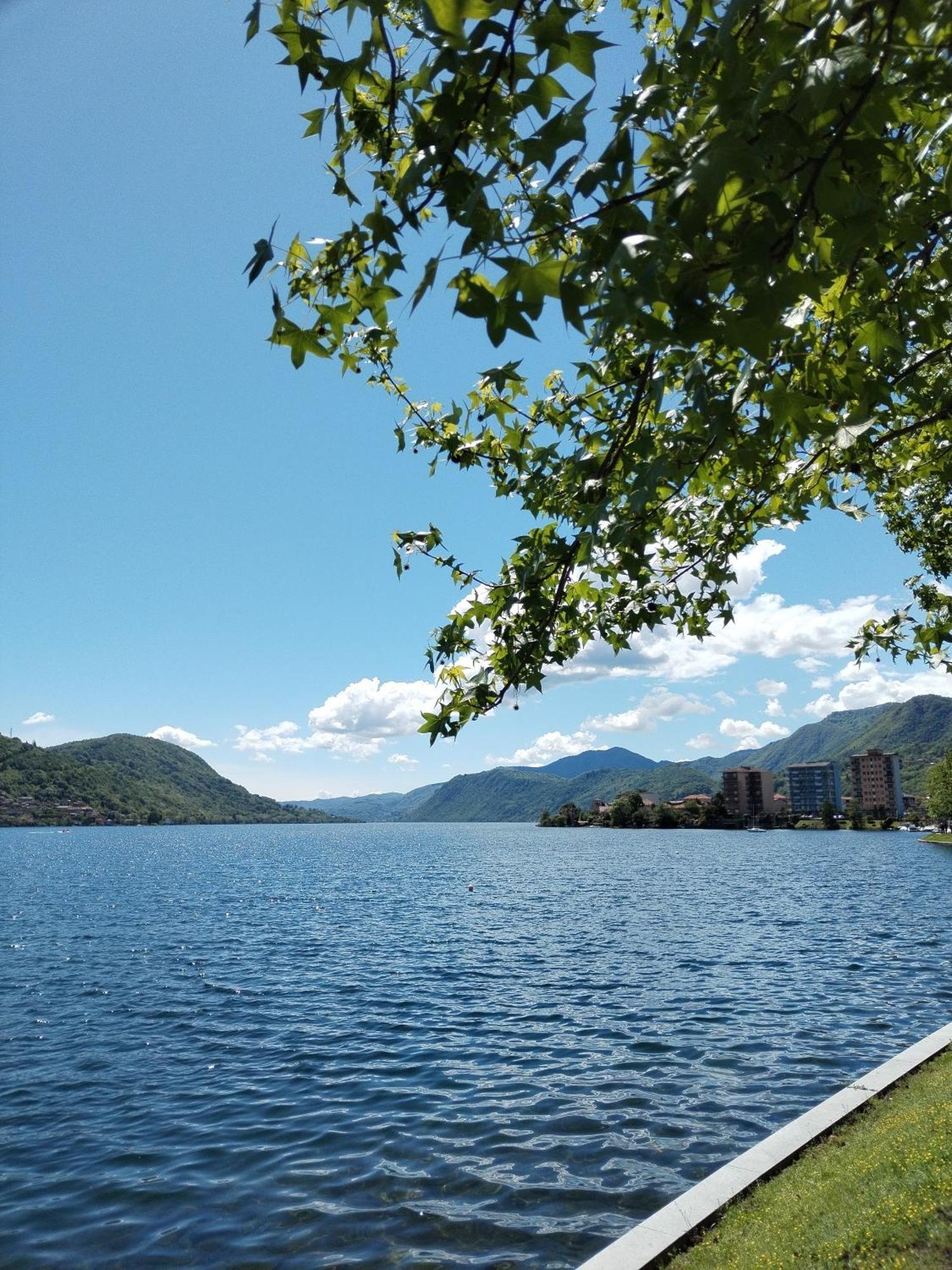 Un Balcone Sul Lago Оменья Екстер'єр фото