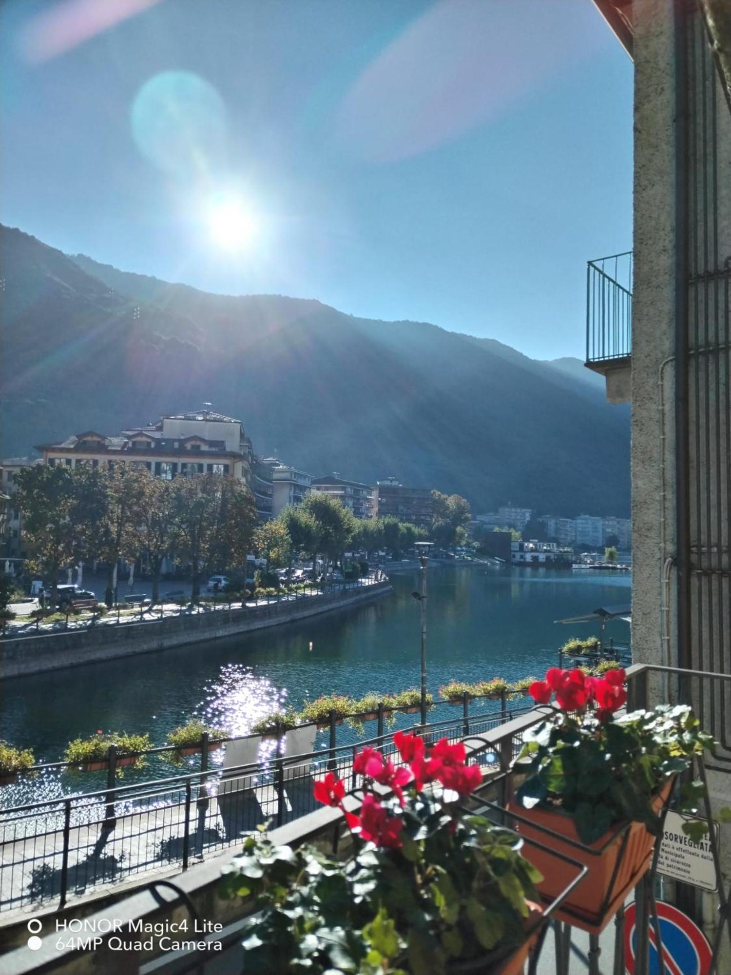 Un Balcone Sul Lago Оменья Екстер'єр фото